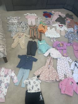 Beautiful Clean Baby Girl’s Clothes Ranging From 3 Months To 18 Months Over 60 Pieces All In Great Condition Only Used A Few Times Take All For $30 