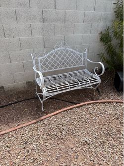 White rustic bench