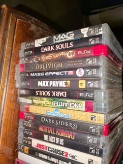 Ps3 grab box  28 games, 3 standard controllers, &ps  move