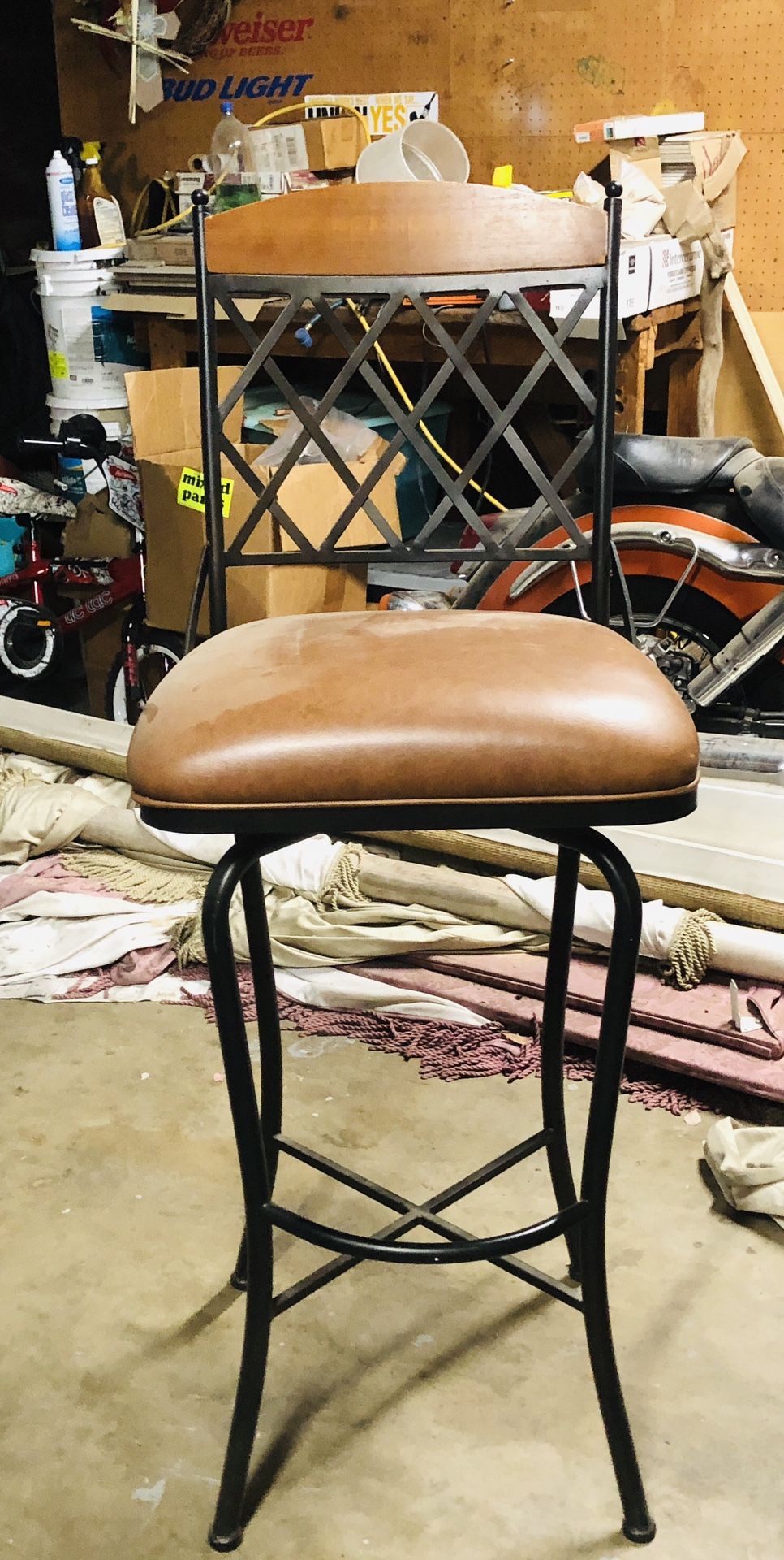 Tall bar stool good condition