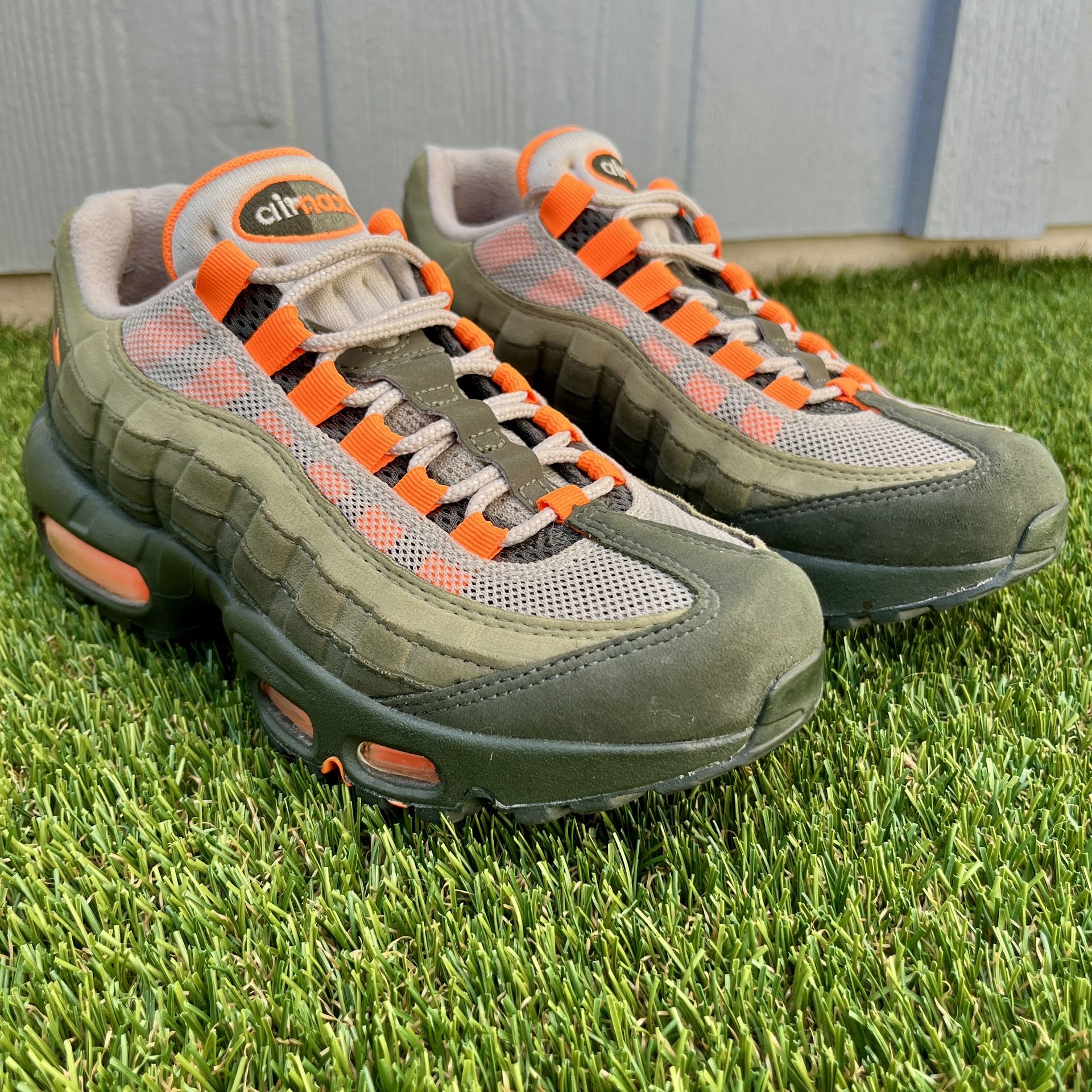 Nike Air Max 95 Neutral Olive AT2865 200 Men's Women's