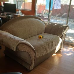 Big Comfy Antique  Couch With Beautiful Designs
