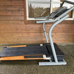 NordicTrack 2500 R Treadmill - Free