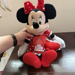 2014 Minnie Mouse Be Mine Valentines Day Disney Plush NWT 