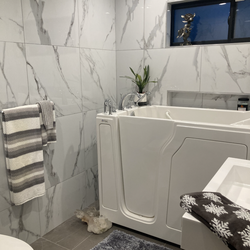 BCI Acrylic Geneva Walk-In Tub 30x52 – Hydrotherapy Jets, Heater, Like New