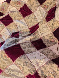Free kind bed set