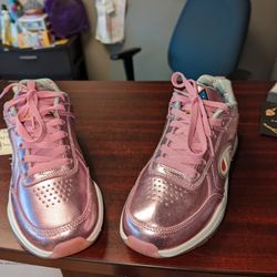 Like New Women's Champion 9318 Metallic Pink Size 6