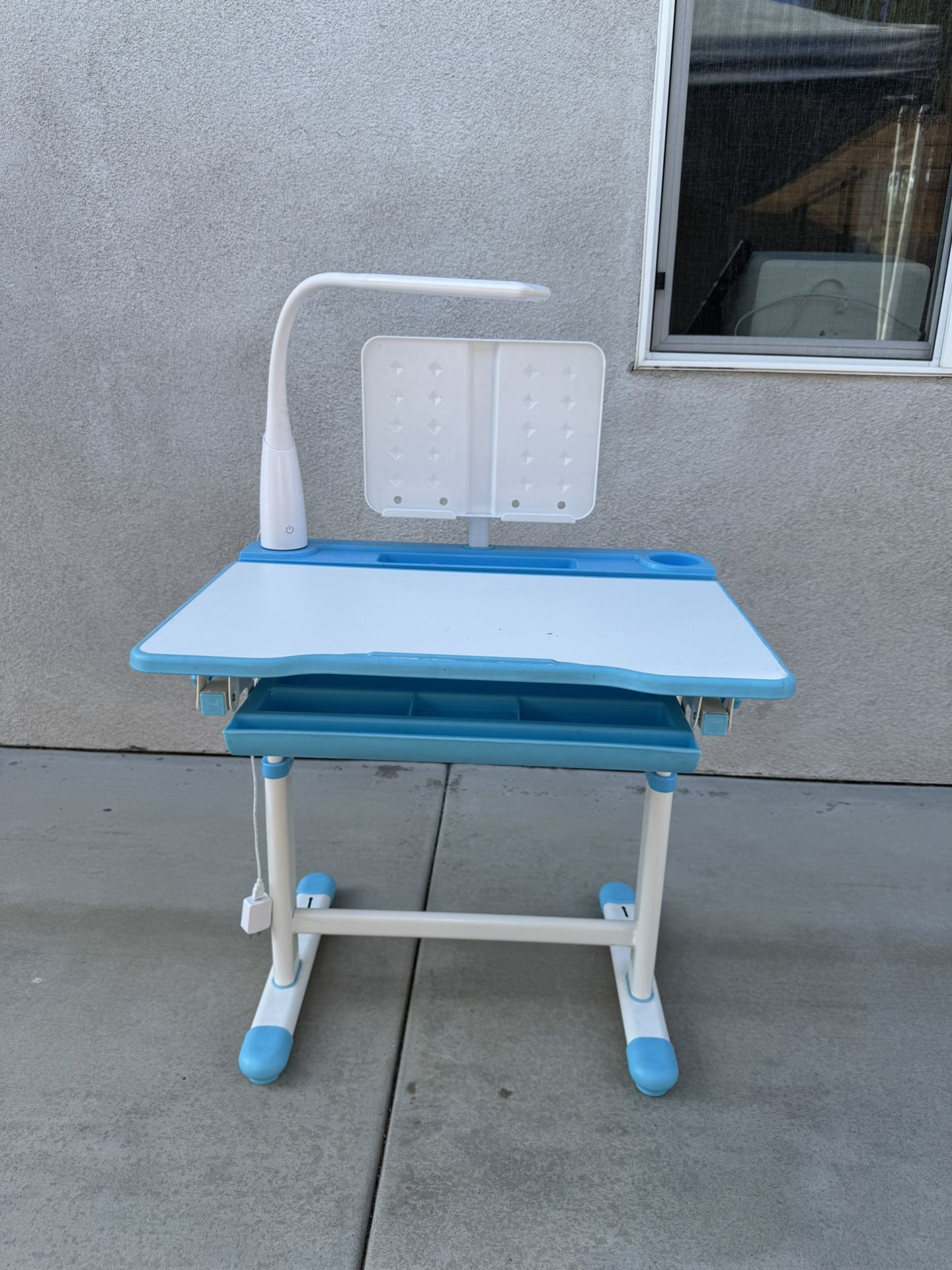 Adjustable Desk With Light