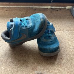 Nike Size 7C Shoes