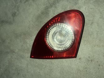 03-08 Toyota corolla
