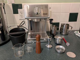 DeLonghi ECP 3630 Stainless Espresso Machine w/ Extras