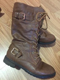 Boots girls size 3y