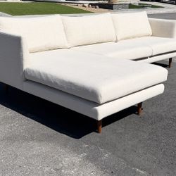 Modern Sofa,  Couches , Couch, Sectional ( Delivery Available) 
