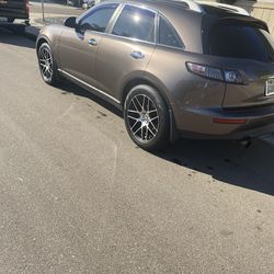 Infiniti fx35 2005 clean title 180xx miles