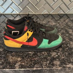 Nike Low Top Dunk Rasta 