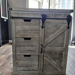 Hutch Farmhouse Style