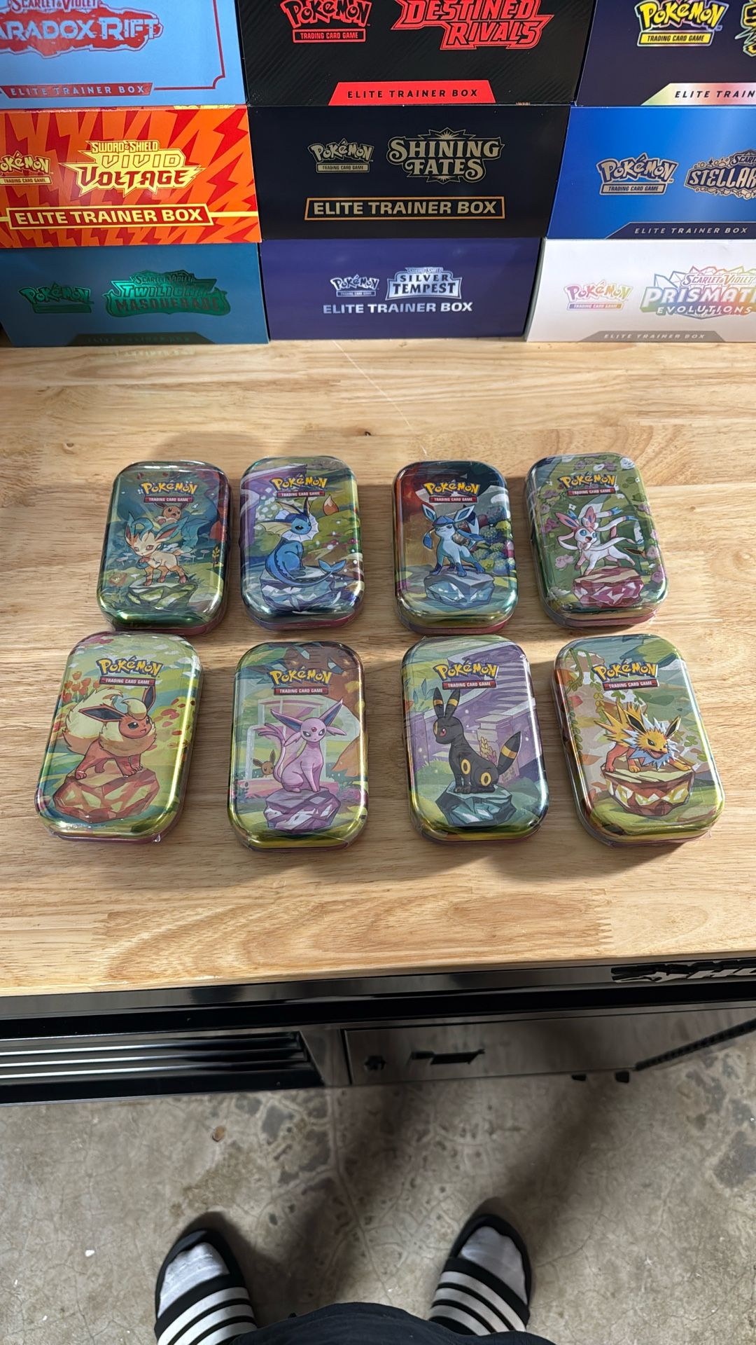 Prismatic Evolutions Mini Tin set