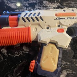 Super Soaker Tornado Strike