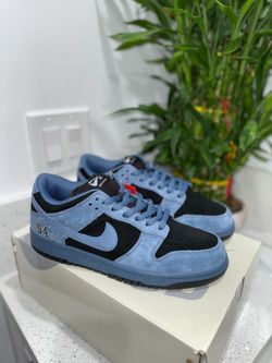 Nike sb dunk low x supreme blue/ black mens size 9.5