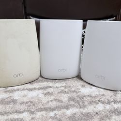 NETGEAR Orbi Router Whole Home Mesh WiFi System - Tri-band WiFi Router
