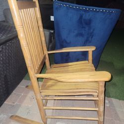 Wood Rocking Chair