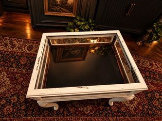 Antique Queen Anne Table