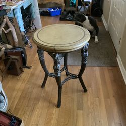 Egyptian Revival Empire Winged Lion Bass Accent Table