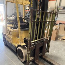 Forklift 
