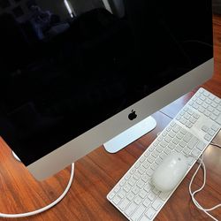 iMac Desktop, Keyboard, And Mouse