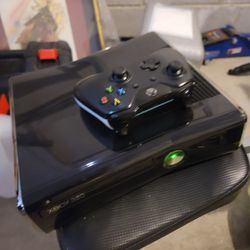 Xbox 360 Console With Controller And COD game
