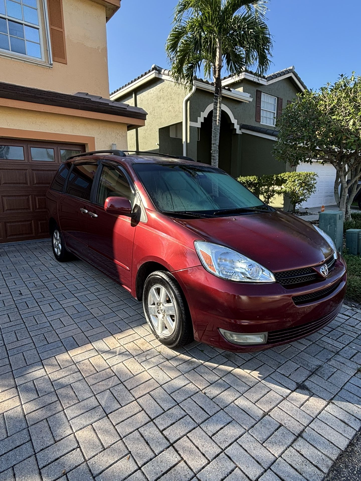 2004 Toyota Sienna