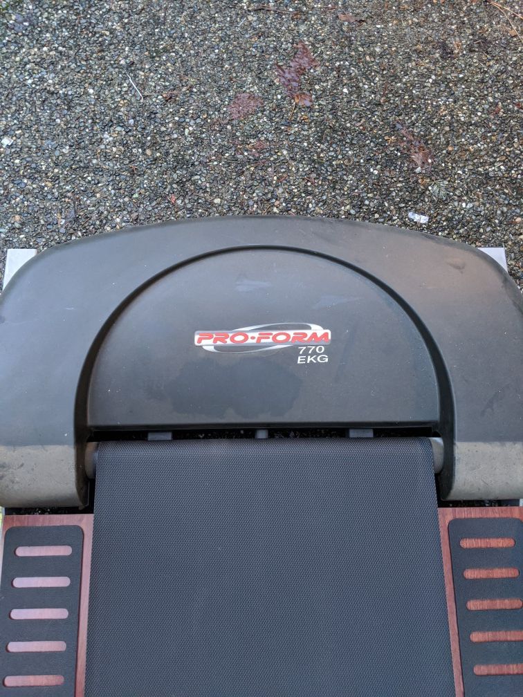 ProForm 770 EKG Treadmill for Sale in Bothell, WA OfferUp