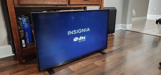 38" Insignia Tv