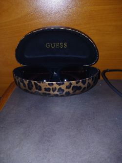 GUESS custom  breast cancer awareness sunglasses