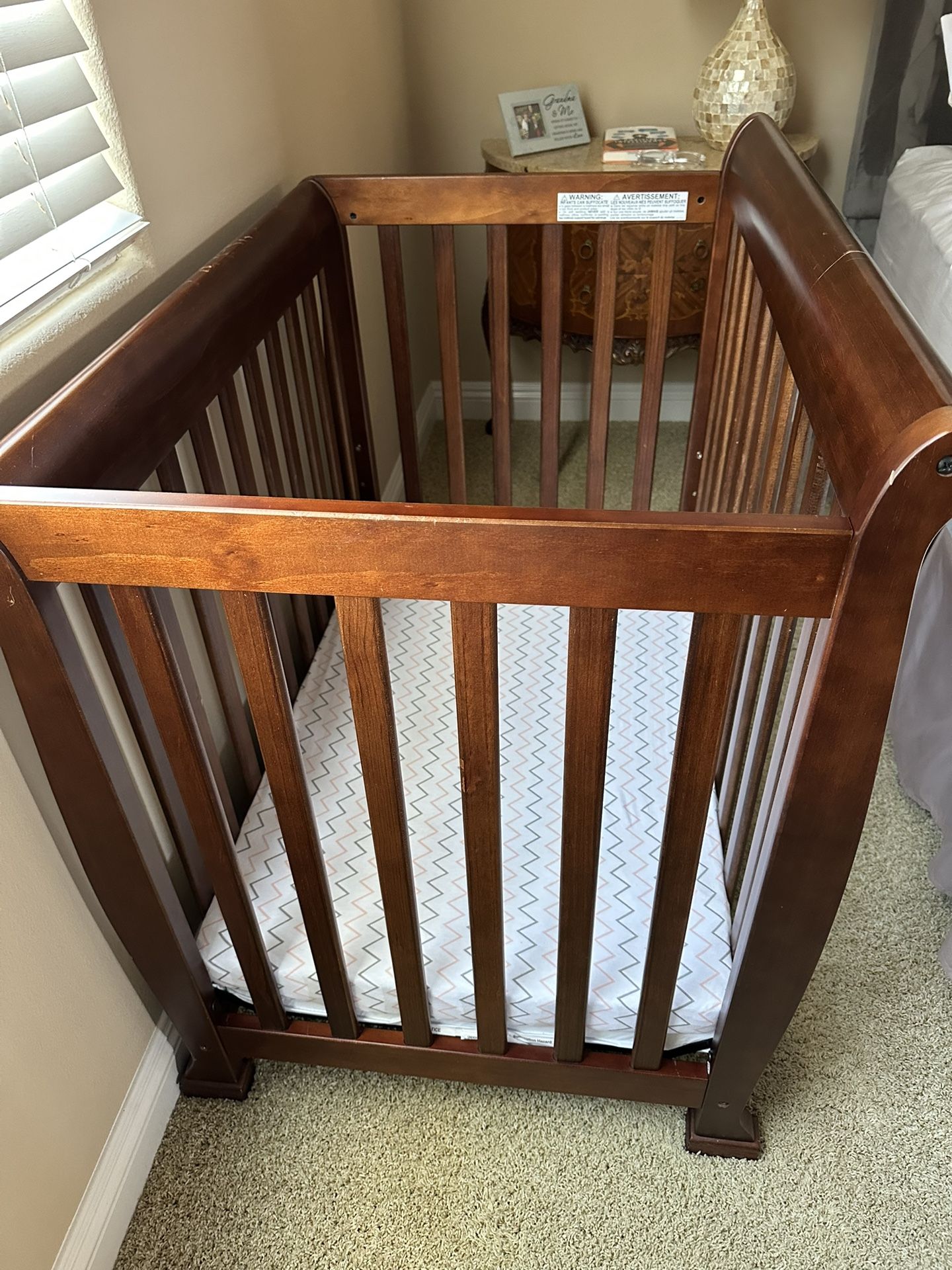 Baby Crib Flash Sale! Davinci Kalani 4-in-1 Convertible mini crib