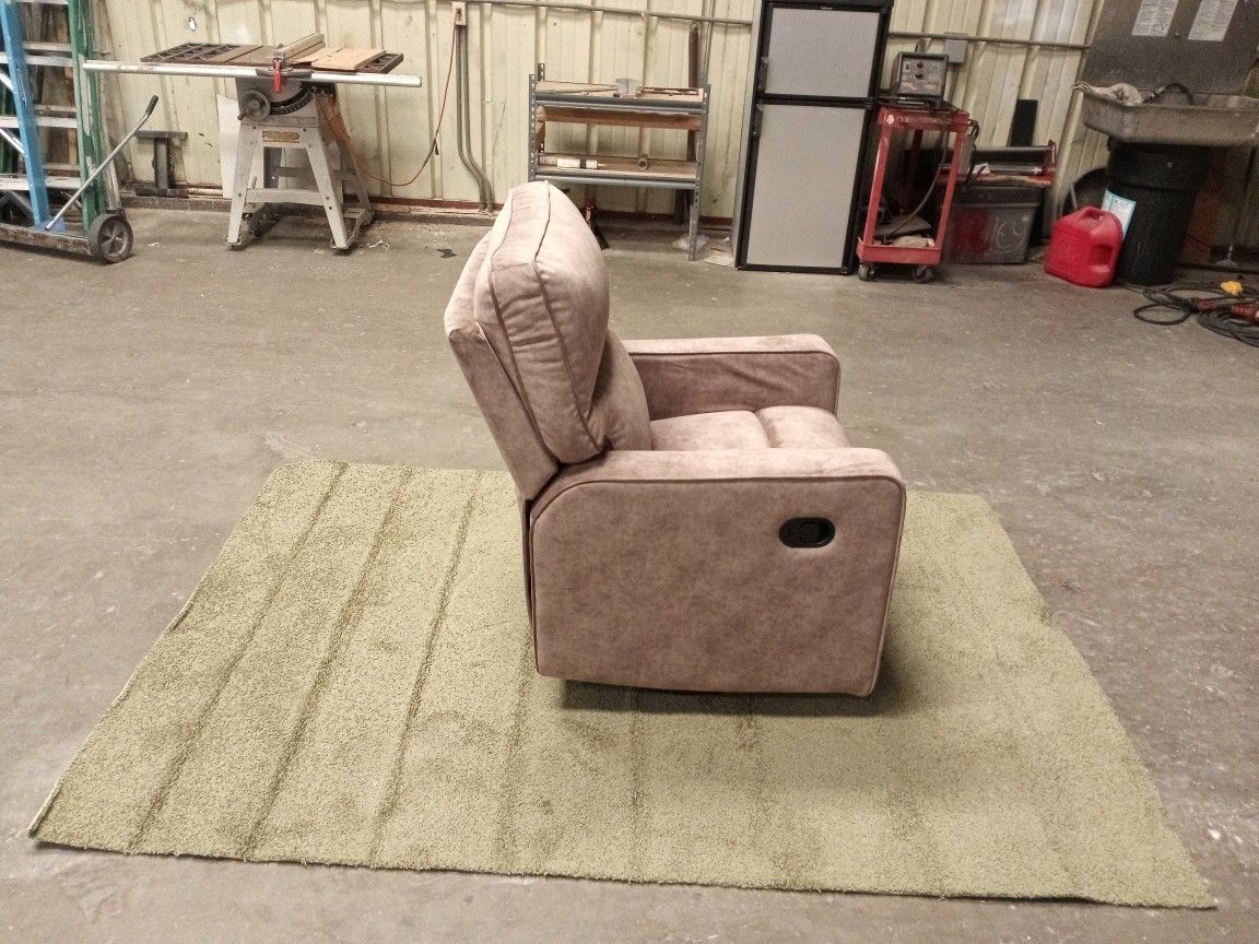 Full size RV recliner/rocking chair for your RV trailer or even home