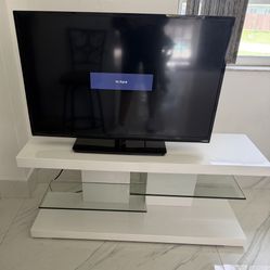 39” VIZIO TV Plus TABLE  STAND 