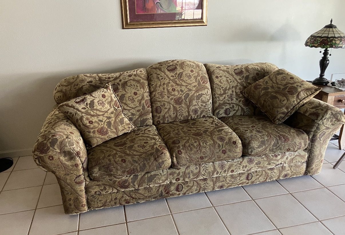 FREE BASSETT COUCH! *VERY HEAVY* (Poway)