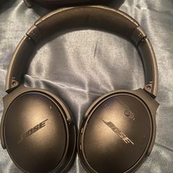 Bose quietcomfort ii headphones