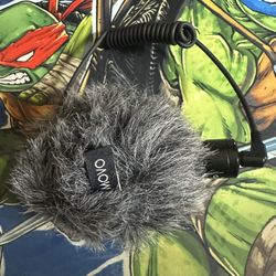 Movo shotgun microphone