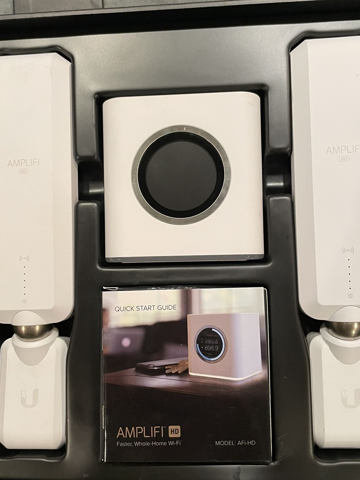 AMPLIFI HD Router With 2 Mesh Points