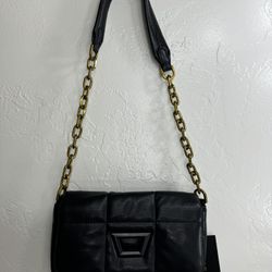 Black Shoulder Bag Gold Chain 