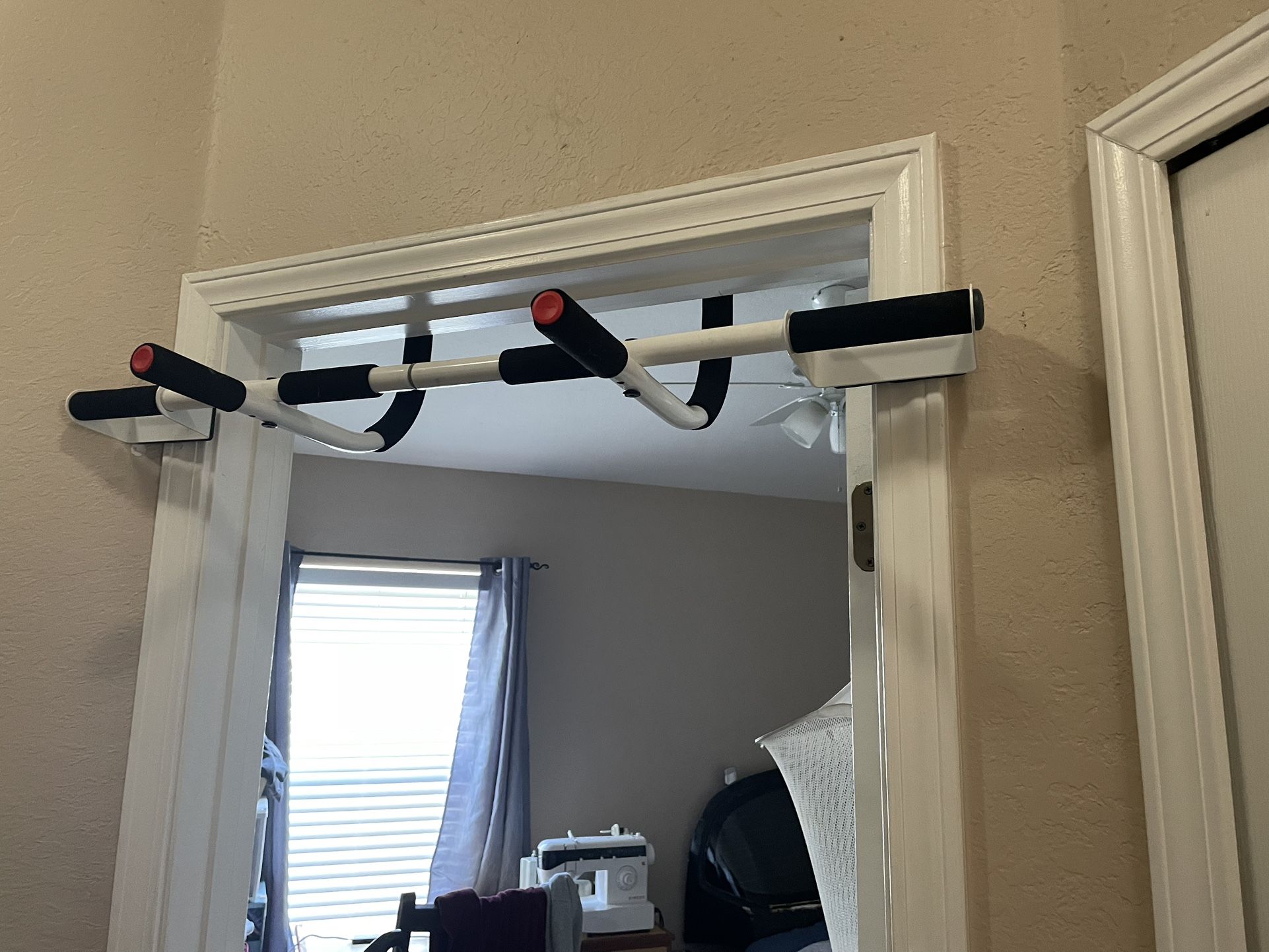 Pull-Up Bar