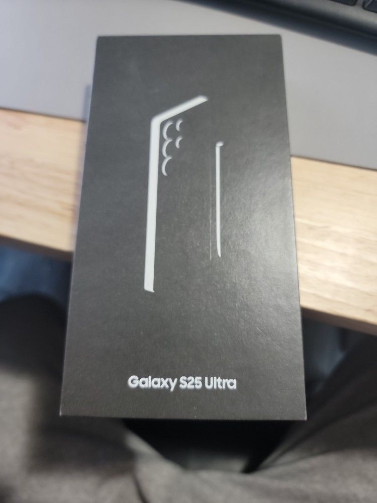 Samsung Galaxy S25 Ultra 256gb For Att or Cricket