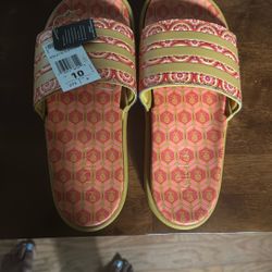 Brand New Adidas Slides - Women’s 10