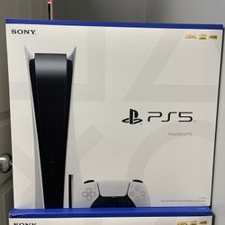 PlayStation 5 Available @store