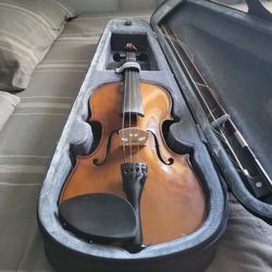 Cremona 4/4 Violin With Add Ons 