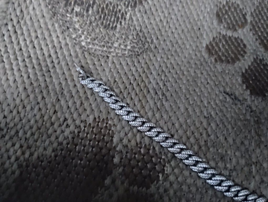 Cuban Link Bracelete