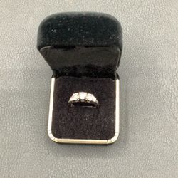 14kt Diamond Ring 