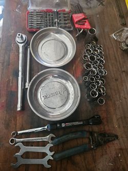 Husky sockets